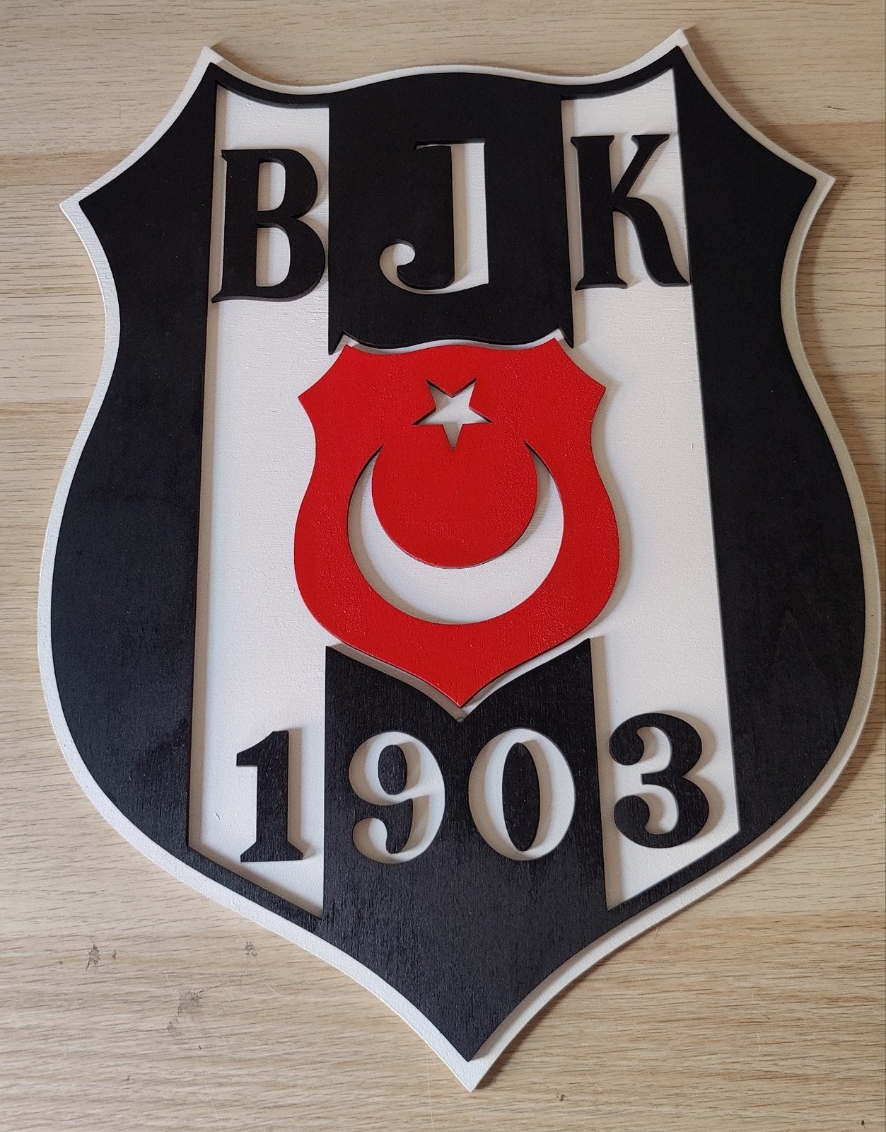 Besiktas Logo Hout 3D – 38 cm – Voetbalclub Wanddecoratie, Verzamelen, Verzenden, Nieuw, Buitenlandse clubs, Overige typen