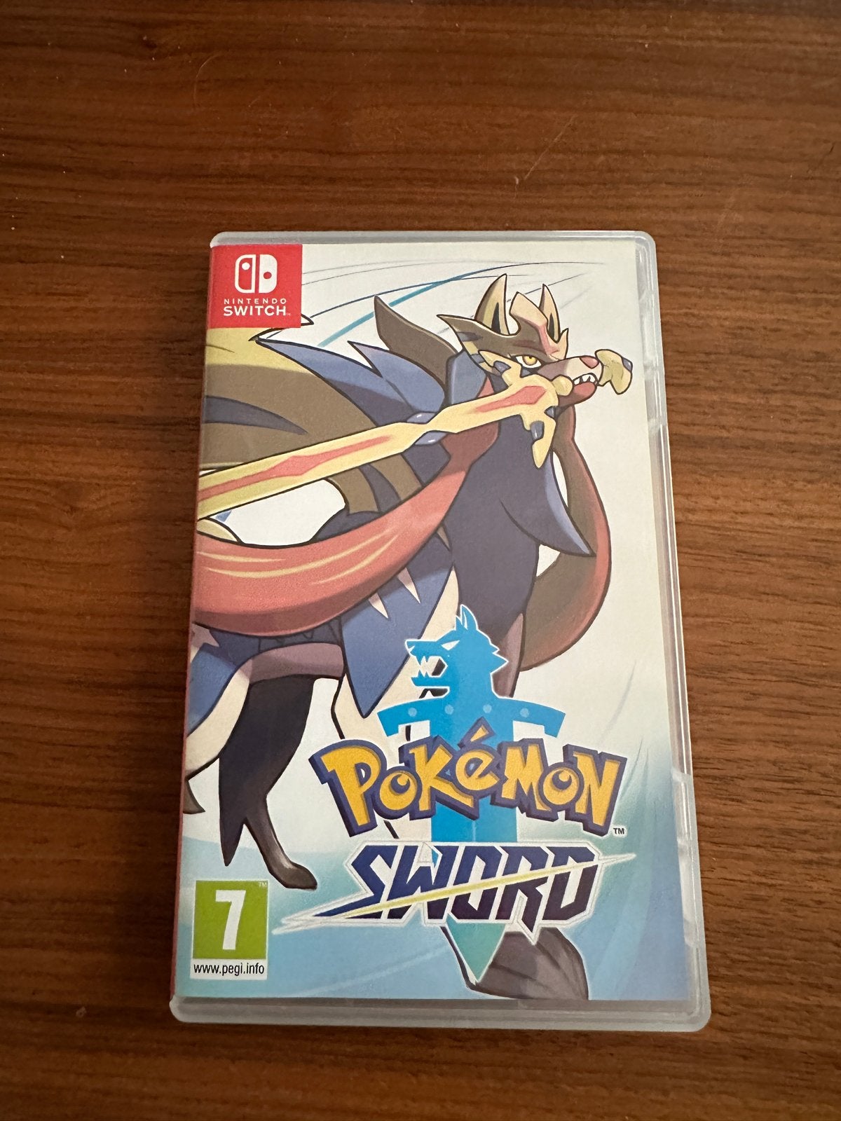 Pokémon Sword nintendo switch, Spelcomputers en Games, Games | Nintendo Switch, Zo goed als nieuw, Role Playing Game (Rpg), 1 speler