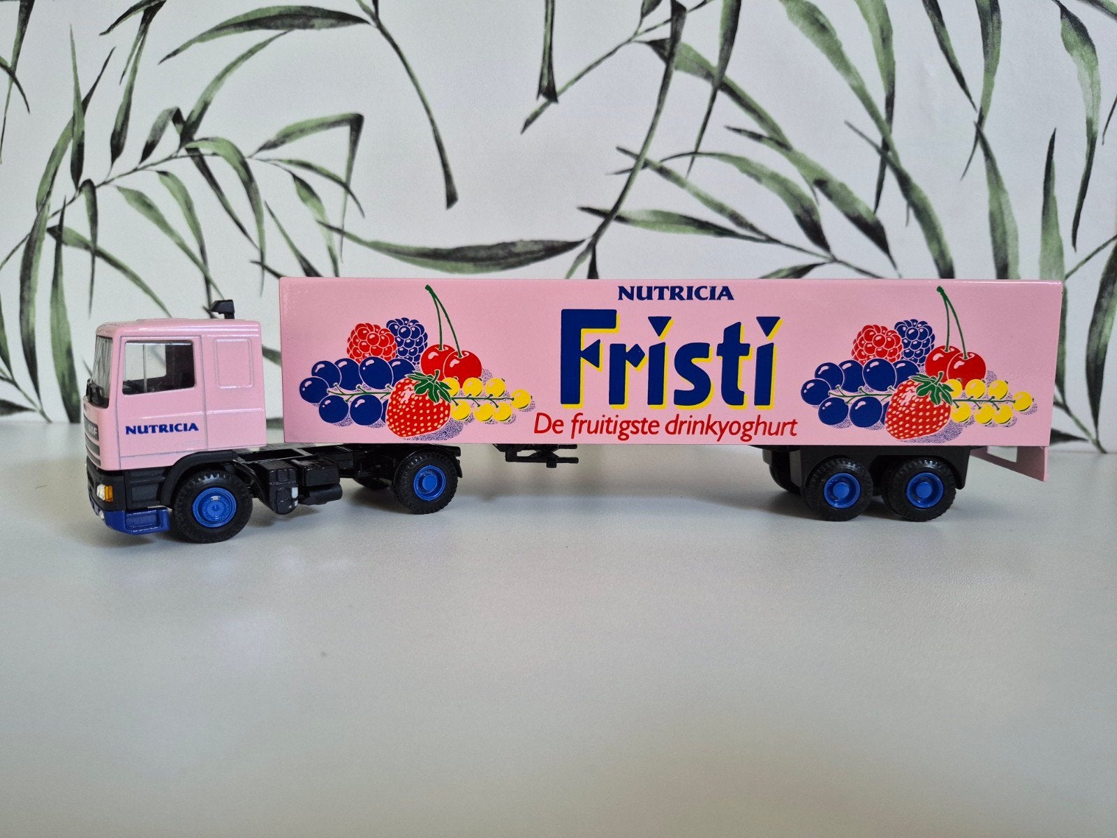 Lion Toys DAF 95 Fristi vrachtwagen 1:50, Kinderen en Baby's, Ophalen of Verzenden, Zo goed als nieuw