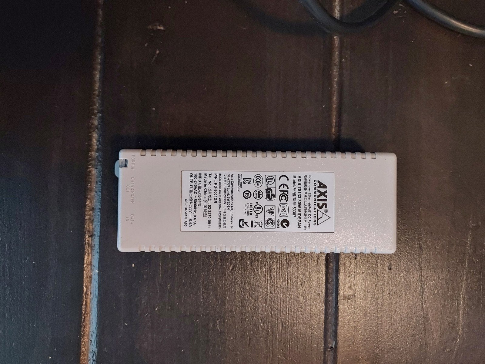 Axis PoE Adapter (Power over Ethernet) - PD-9001GR, Computers en Software, Pc- en Netwerkkabels, Ophalen of Verzenden, Zo goed als nieuw