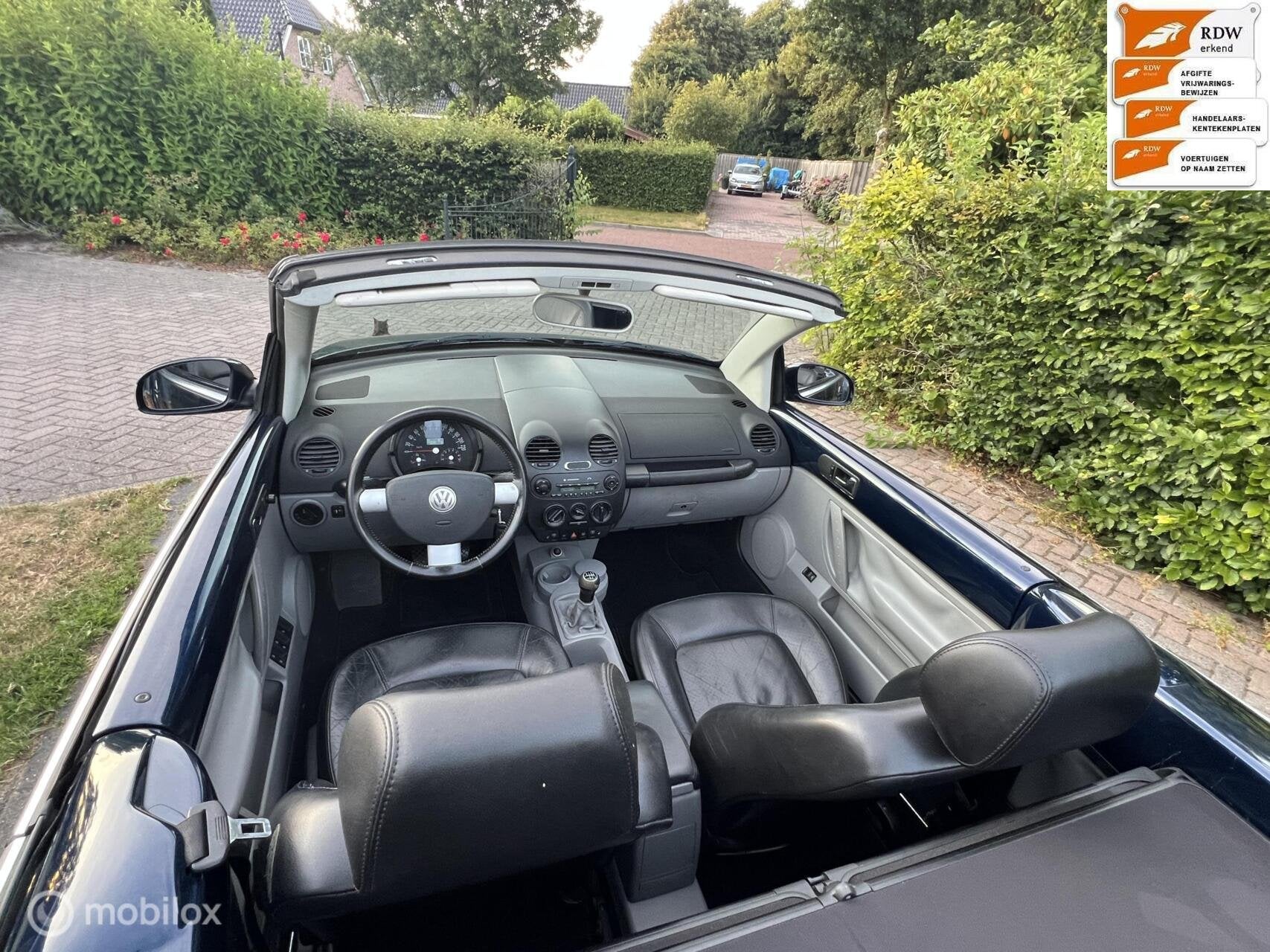 Nette sportieve VW New Beetle Cabriolet 1.6 Highline nwe apk, Auto's, Gebruikt, Beetle (Kever), 4 cilinders, Cabriolet
