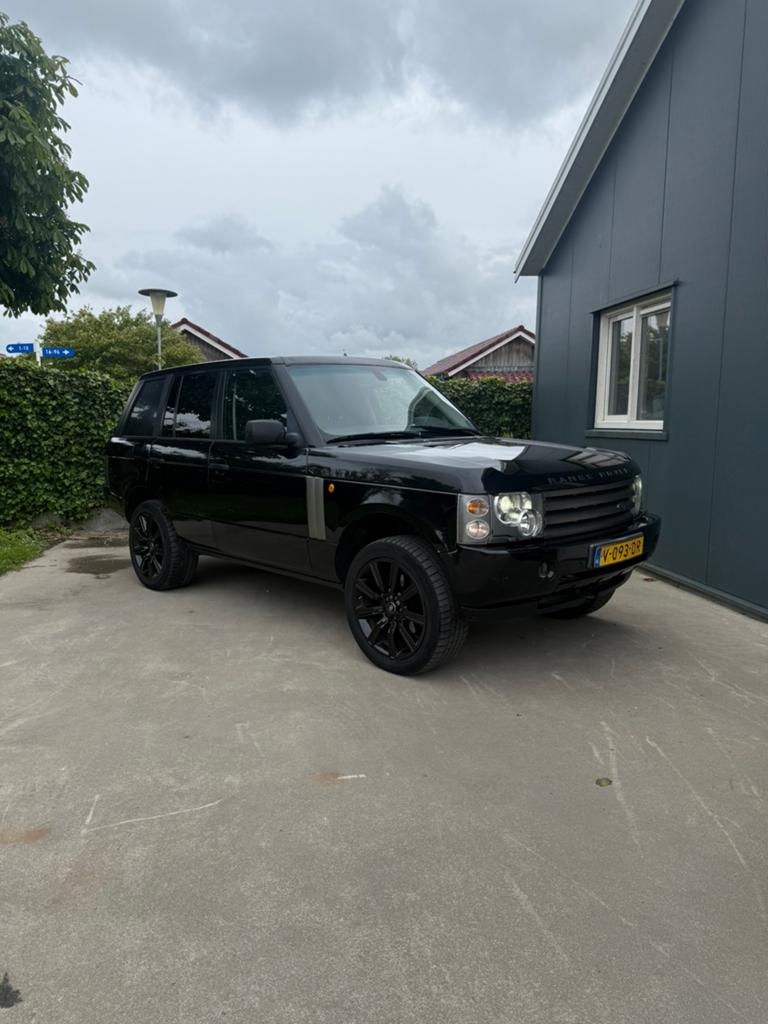 Land Rover l322 td6 m57 grijskenteken youngtimer, Auto's, Automaat, Land Rover, 2395 kg, Zwart
