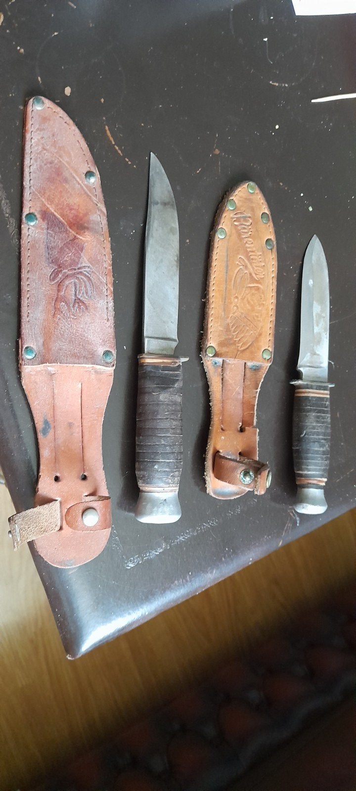 2 x  vintage padvinders mes, Jul Herbertz en W.O. Rusche ., Ophalen of Verzenden, Landmacht, Nederland, Mes of Dolk