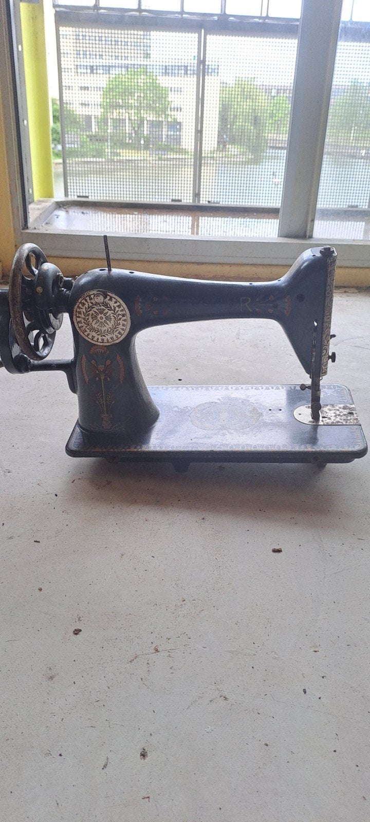 Antieke Naaimachine - Decoratief Stuk, Ophalen of Verzenden