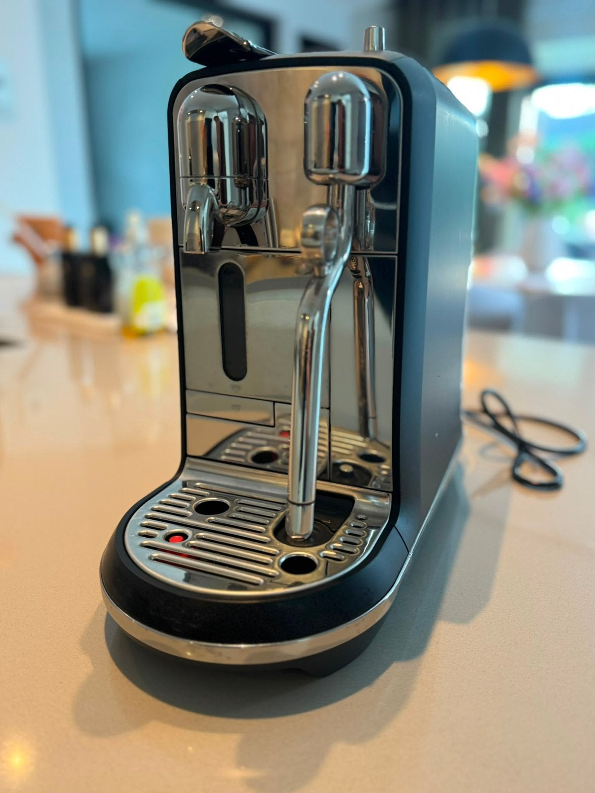 Creatista Uno Nespresso Zwart incl melk kan, Witgoed en Apparatuur, Koffiezetapparaten, Ophalen of Verzenden, Zo goed als nieuw