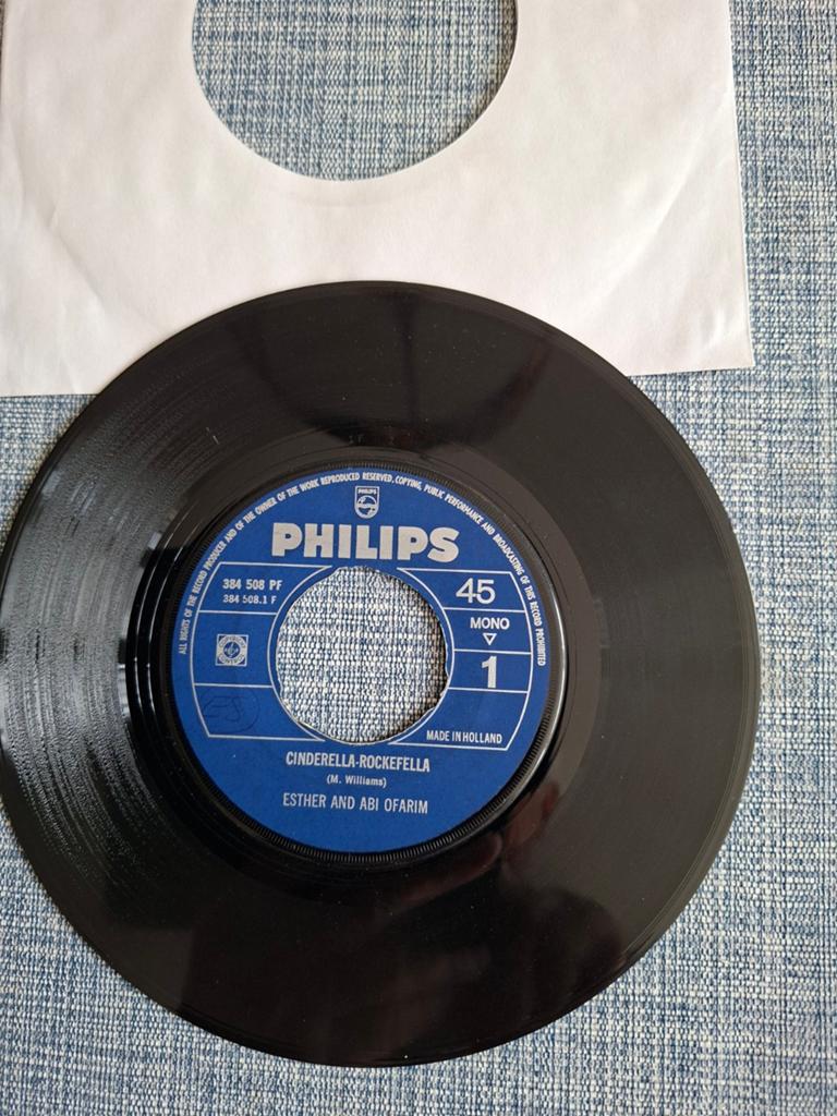 single vinyl Esther and Abi Ofarim - Cinderella-Rockefella, Gebruikt, 7 inch, Single, Ophalen of Verzenden
