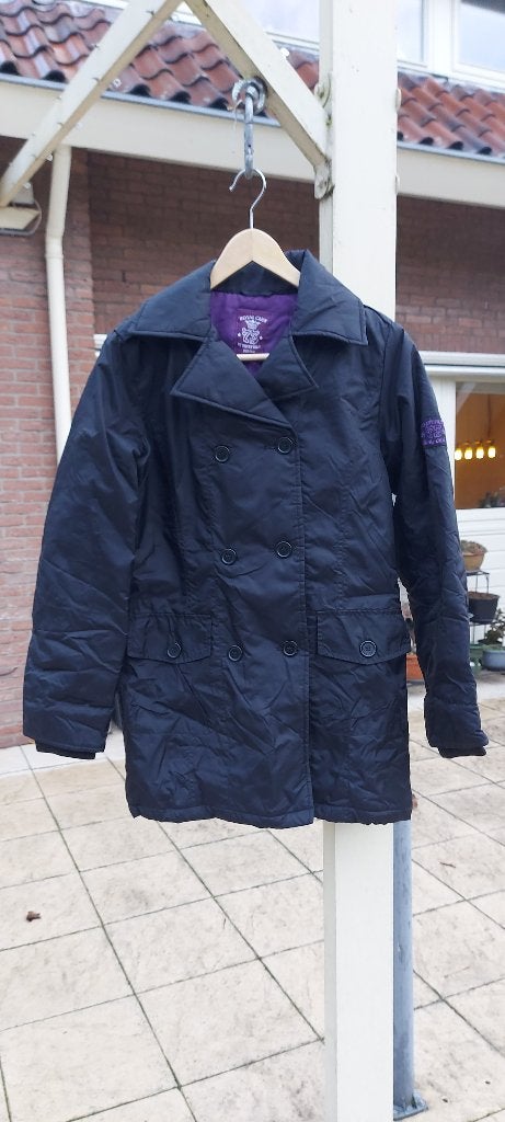 Zwarte jas met paarse voering maat 158/164, Ophalen of Verzenden, Zo goed als nieuw, Jas, Meisje