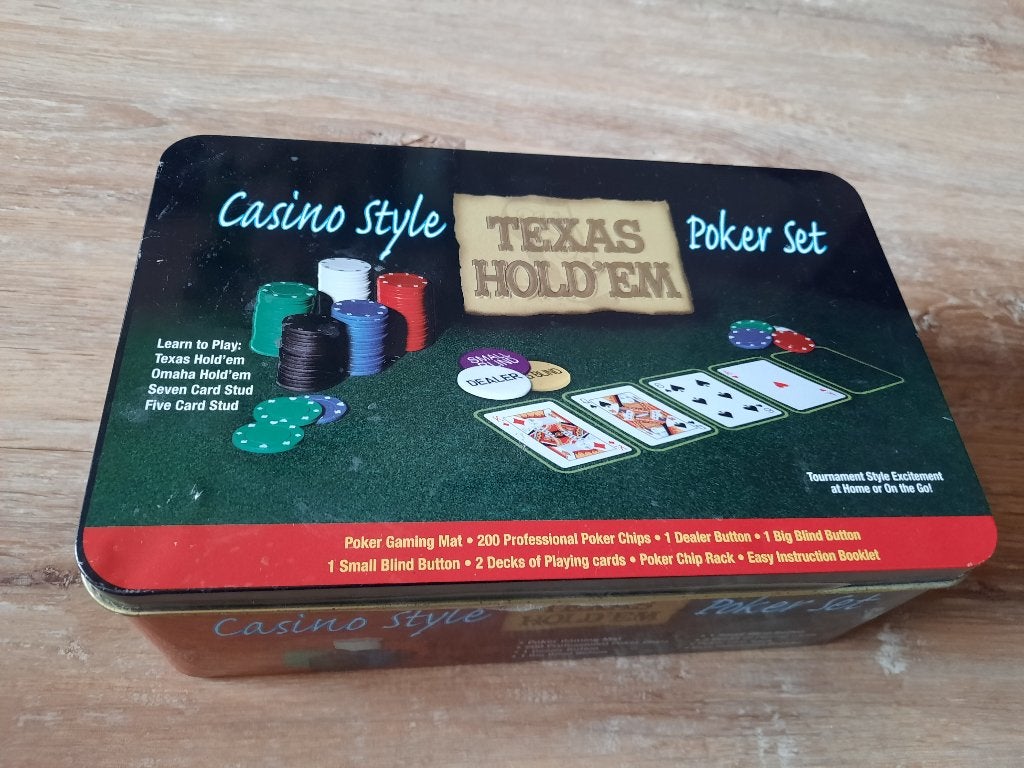 Pokerset nieuw in blik, Hobby en Vrije tijd, Gezelschapsspellen | Kaartspellen, Ophalen of Verzenden, Zo goed als nieuw