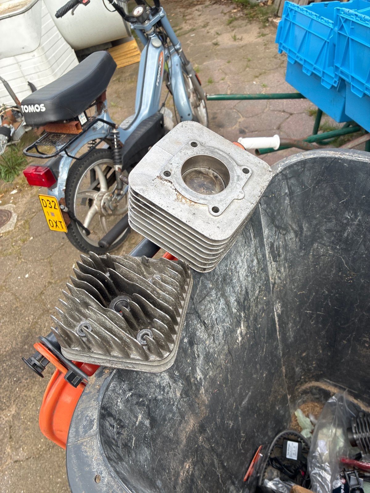 125cc piaggio cylinder met kop, Fietsen en Brommers, Brommeronderdelen | Algemeen, Gebruikt, Cilinder, Ophalen
