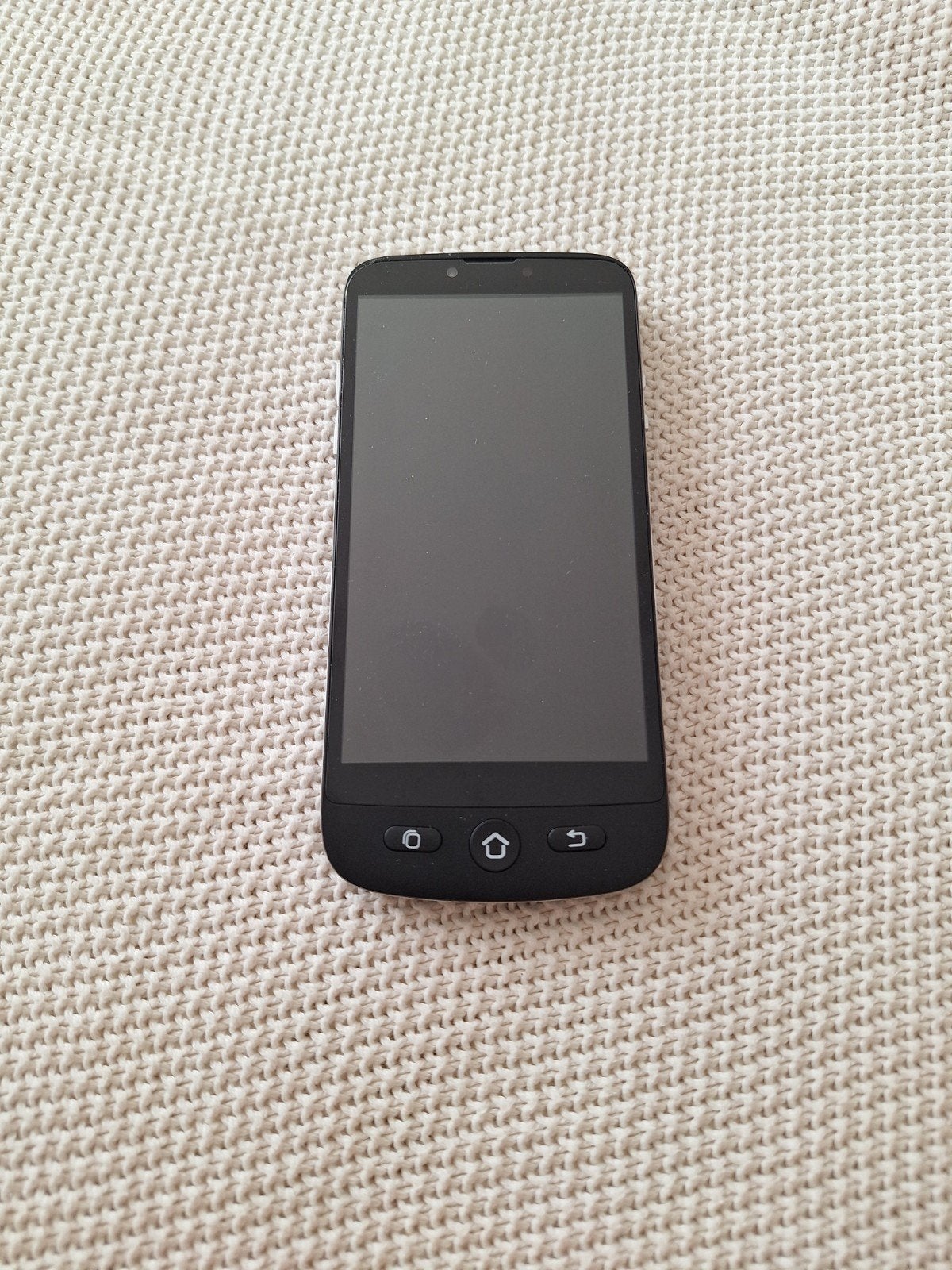 Swissvoice G55 Senioren Smartphone met Oplaadstation, Telecommunicatie, Mobiele telefoons | Overige merken, Overige modellen, 3 tot 6 megapixel