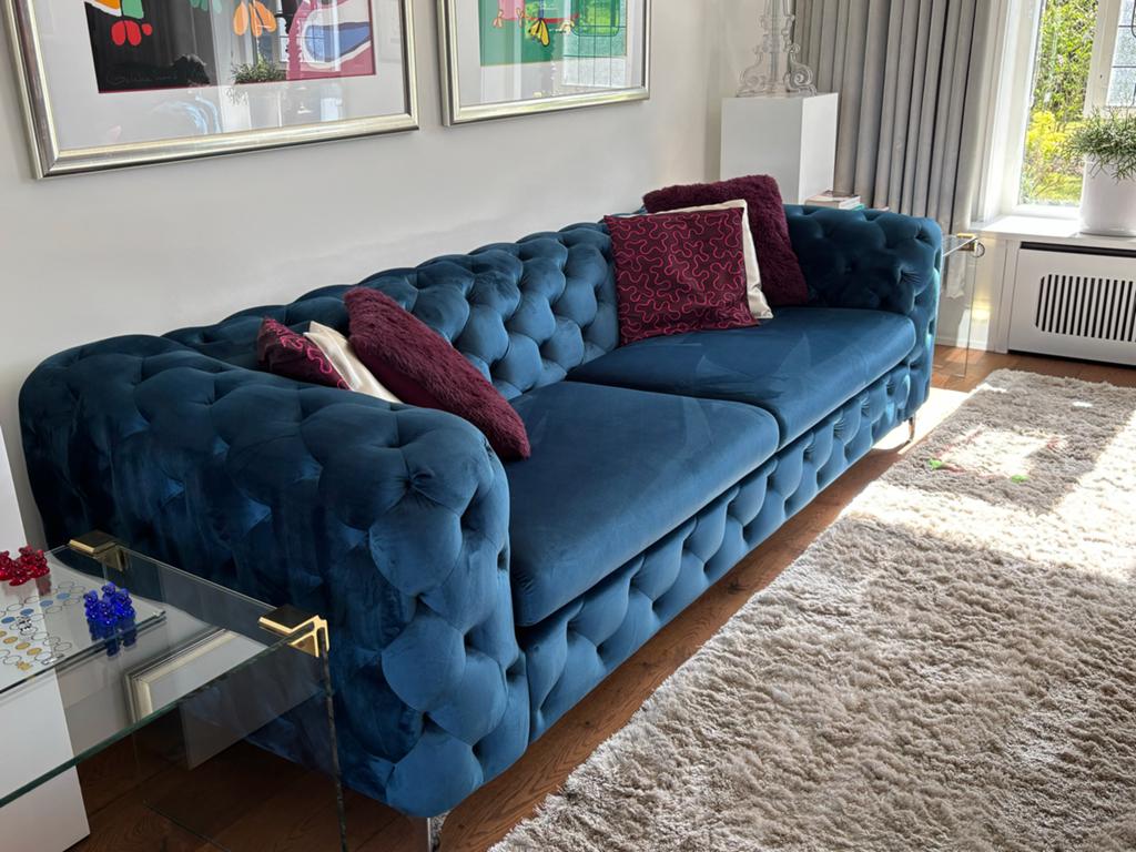 Chesterfield bank en fauteuil - Blauw fluweel, Ophalen, Driepersoons, 75 tot 100 cm, Zo goed als nieuw