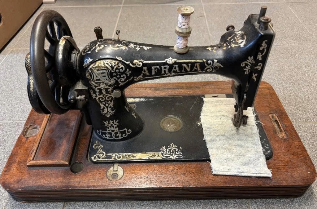 Antieke naaimachine Afrana - verzamelobject, Ophalen of Verzenden