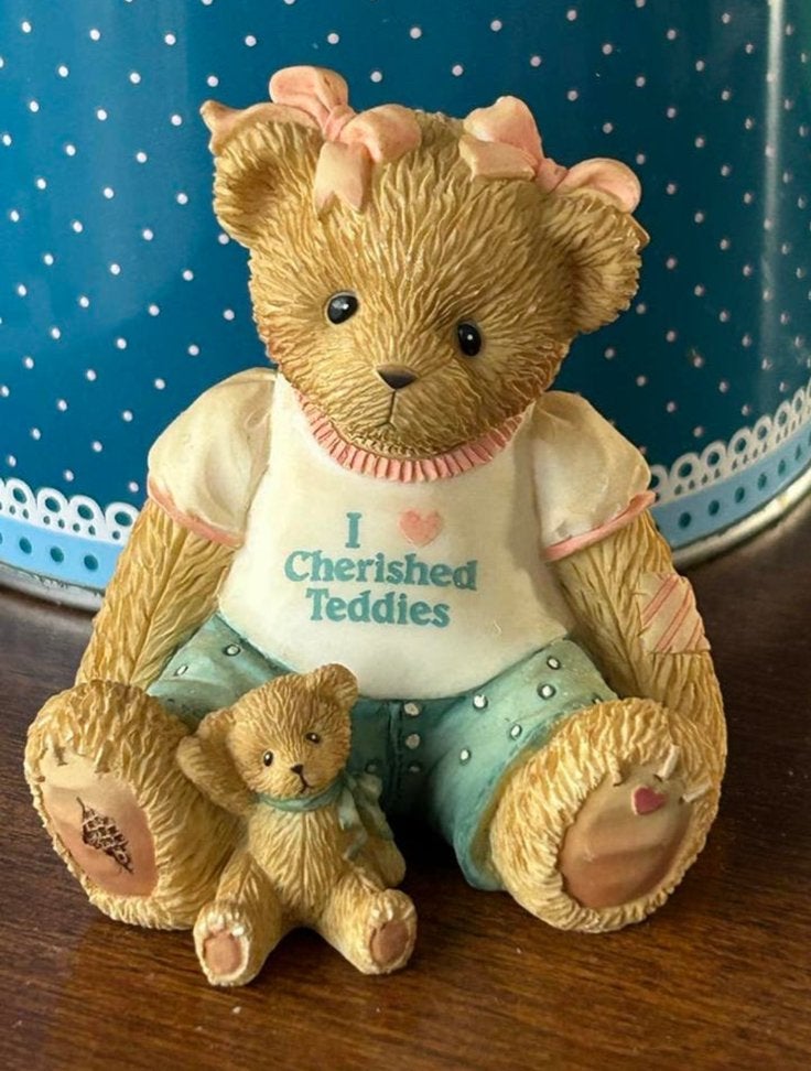 Cherished Teddies 2005  "I Love Teddies", Verzamelen, Beren en Cherished Teddies, Ophalen of Verzenden, Zo goed als nieuw, Beeldje