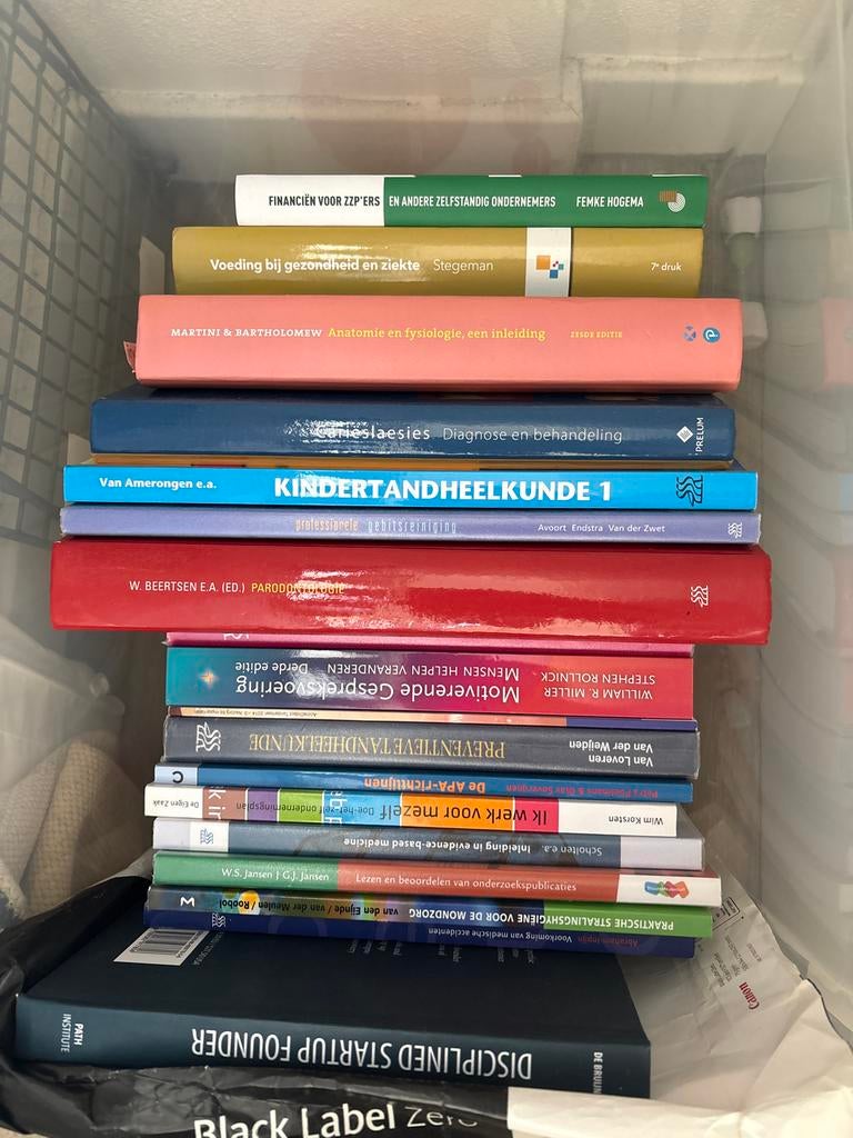 Diverse Mondzorgkunde & Tandheelkunde Boeken, Boeken, Ophalen of Verzenden, Beta, Gelezen, HBO
