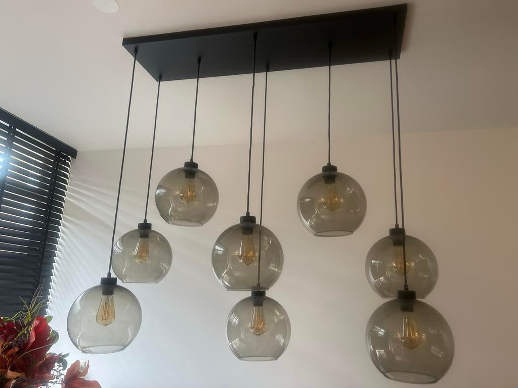 Moderne hanglamp met 8 glazen  - gerookt glas, Huis en Inrichting, Lampen | Hanglampen, Ophalen, Zo goed als nieuw, Glas, 75 cm of meer
