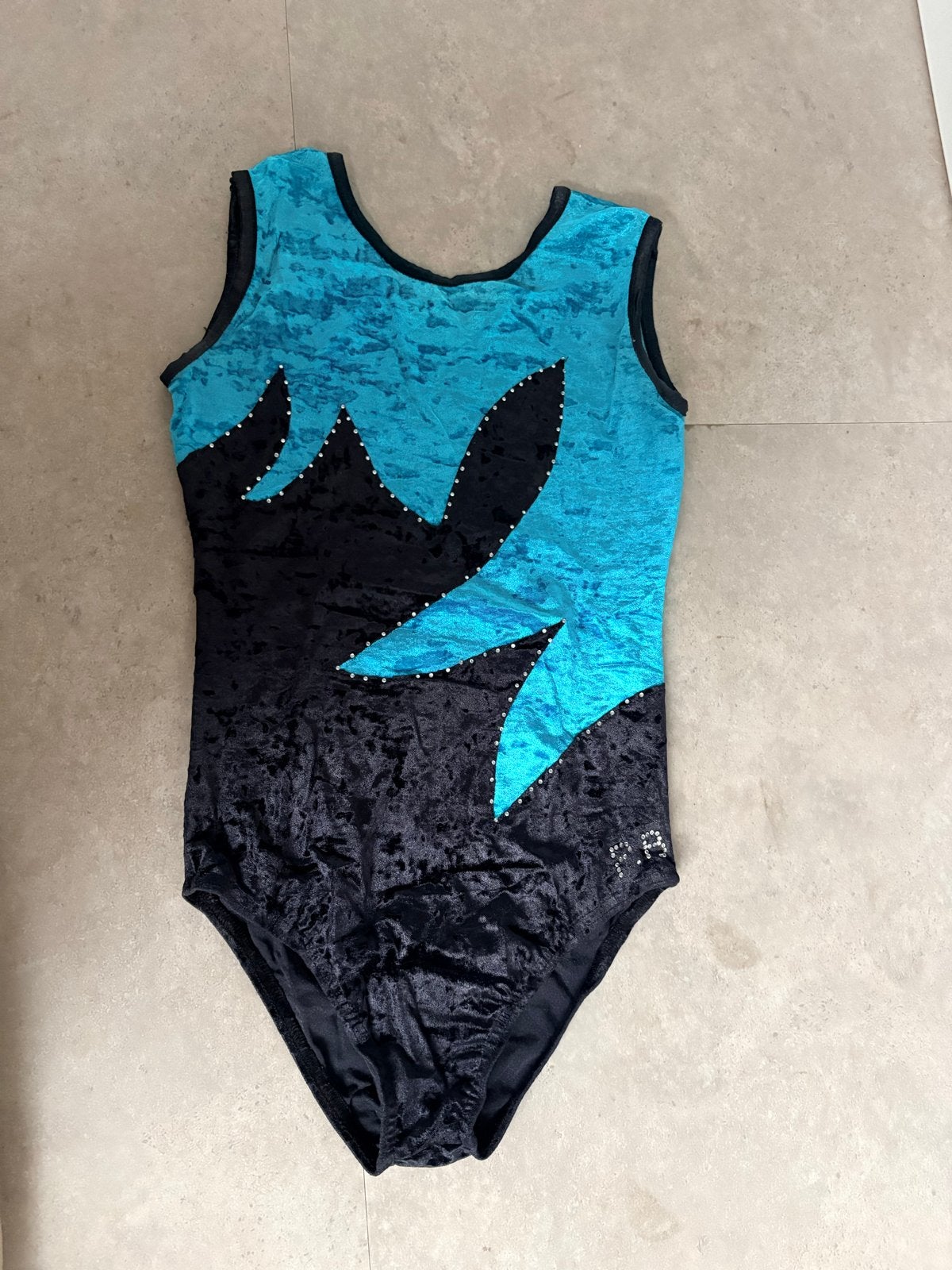 Velours turnpakje maat AM, Kleding | Dames, Meerkleurig, Overige typen, Ophalen of Verzenden, Maat 36 (S)