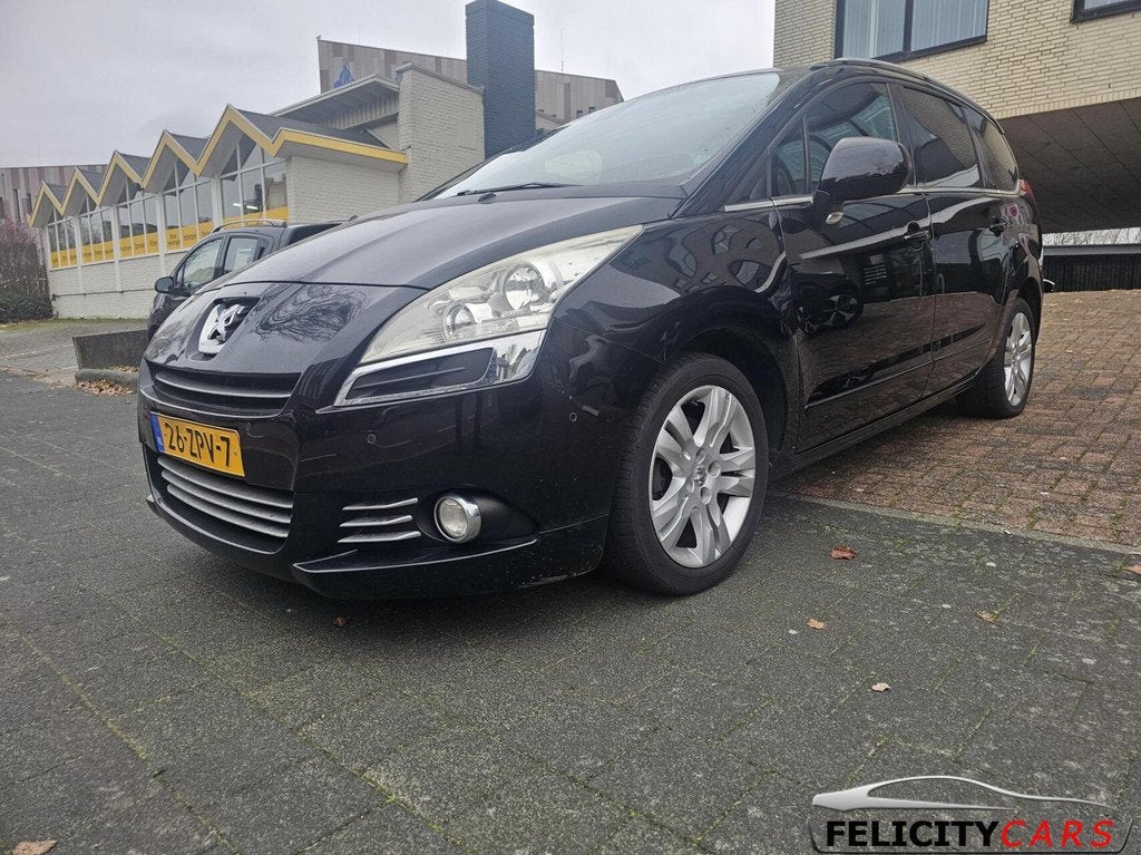 Peugeot 5008 1.6 THP Blue Lease Executive 7p., Voorwielaandrijving, Euro 5, Zwart, Bedrijf