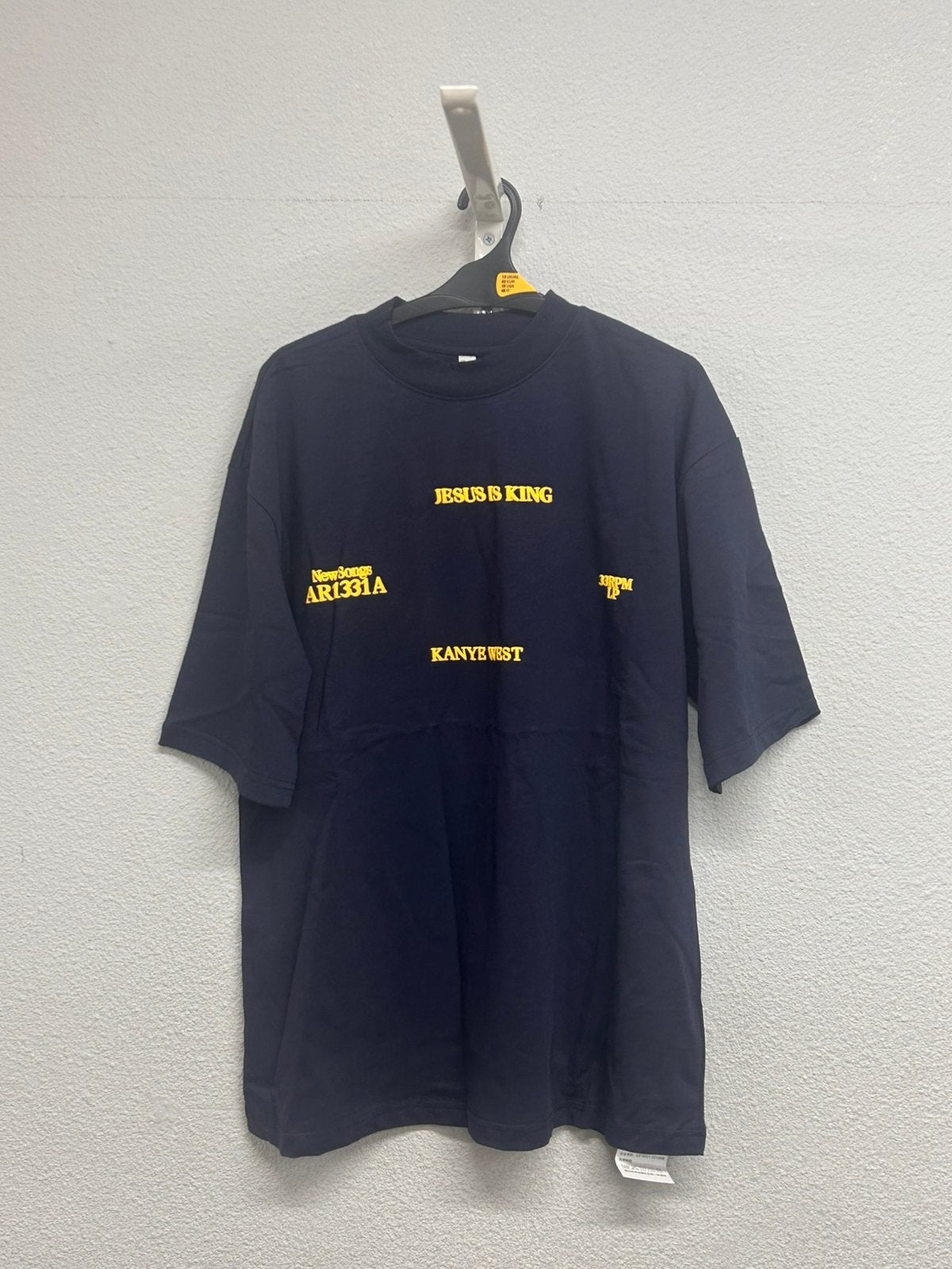 Yeezy Kanye west jesus is king shirt!, Ophalen of Verzenden, Nieuw, Maat 52/54 (L), Blauw