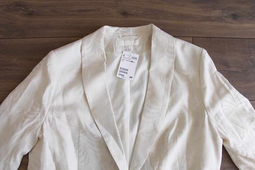 Prachtig Nieuw H&M Jasje (Maat 40) - 62 € 35,-, Kleding | Dames, Maat 38/40 (M), H&M, Beige, Ophalen of Verzenden