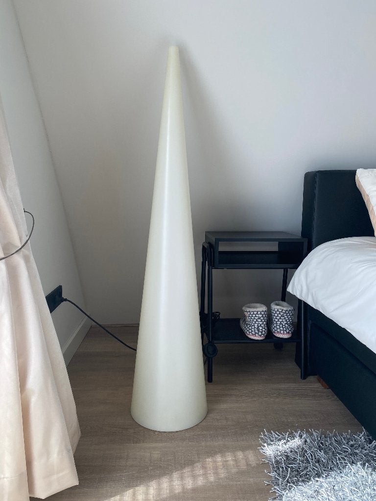 Diseno design staande piramide lamp H=134 cm, Kunststof, 100 tot 150 cm, Design, Zo goed als nieuw