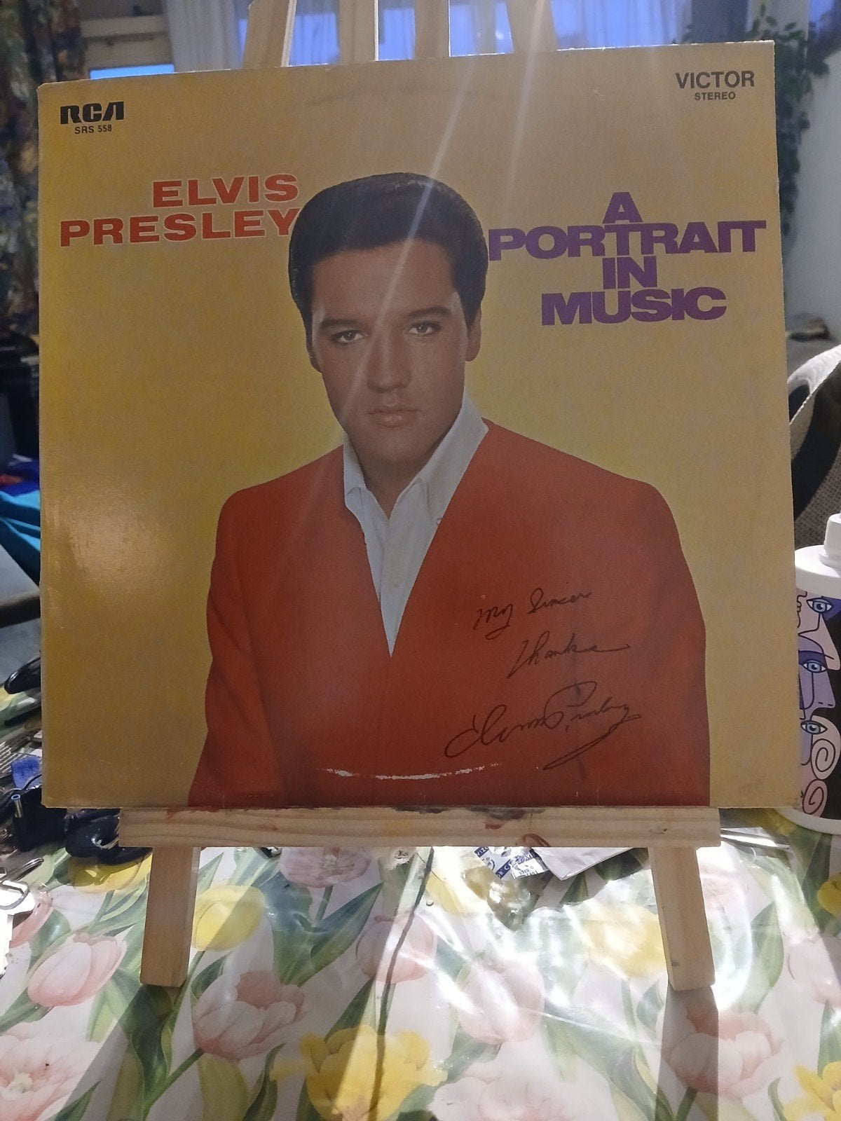 Elvis Presley - A Portrait in Music LP (Gesigneerd), LP, Gebruikt, Pop, Gesigneerd
