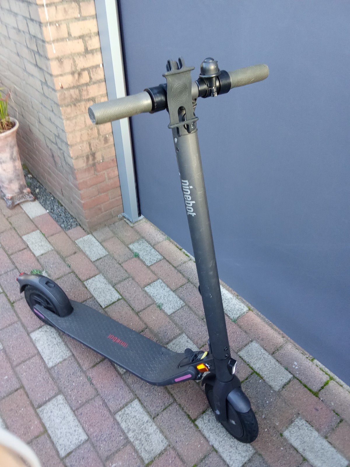 Segway ninebot E22 met oplader zgan, Ophalen, Zo goed als nieuw, Elektrische step (E-scooter), Segway Ninebot