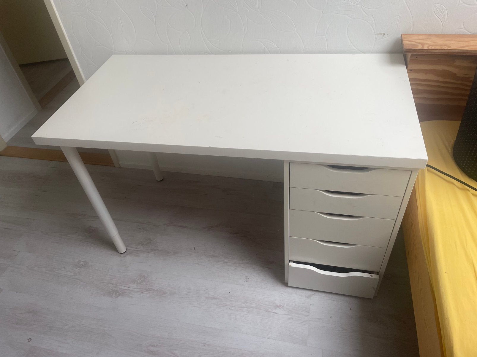 Bureau wit 60x120, Huis en Inrichting, Ophalen, Gebruikt, 120 cm, Hout