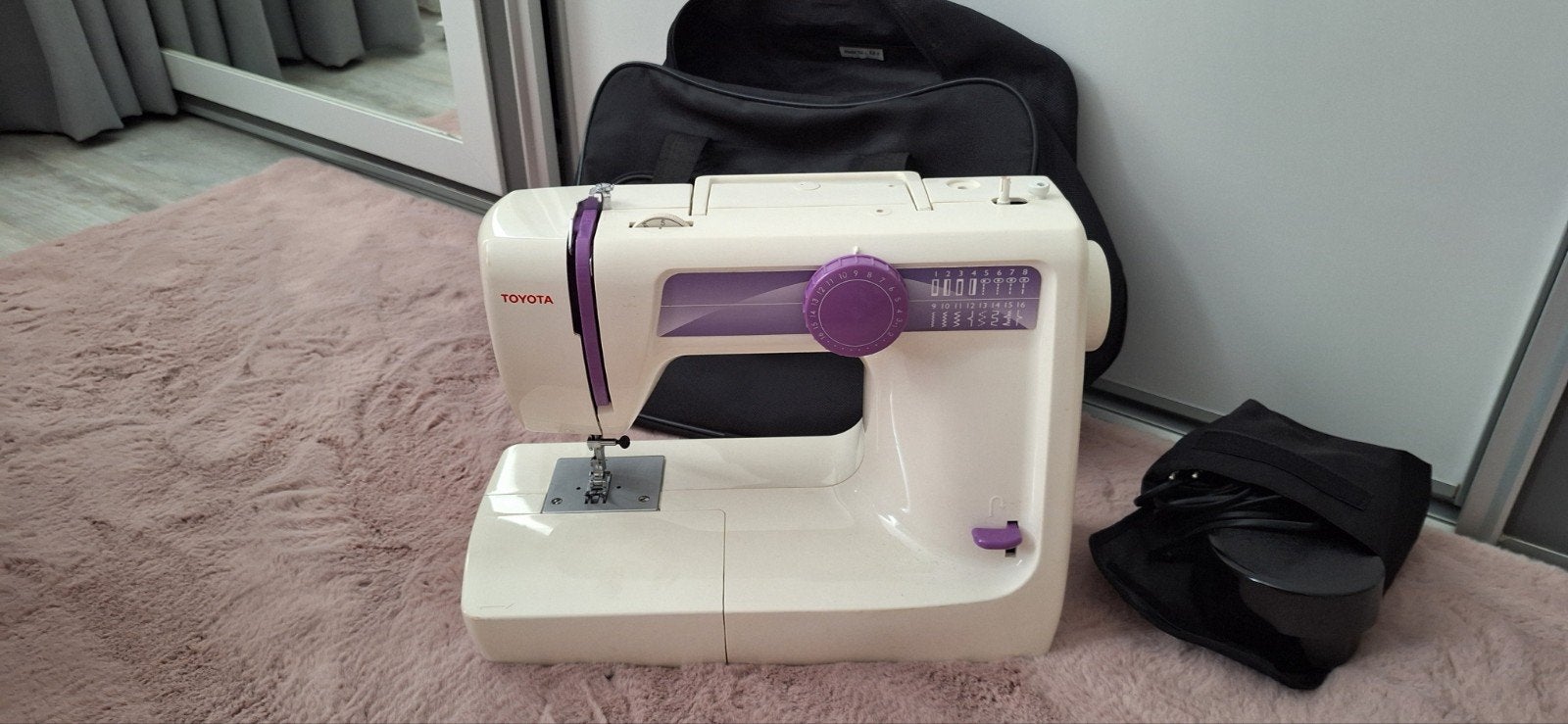 Toyota Naaimachine BL16 RS Series A - Zo goed als nieuw, Ophalen of Verzenden, Gebruikt, Naaimachine, Overige merken