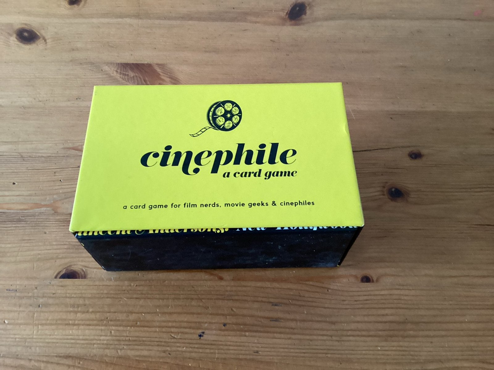 Cinephile: A Card Game - Film Trivia Spel, Een of twee spelers, Ophalen of Verzenden, Zo goed als nieuw