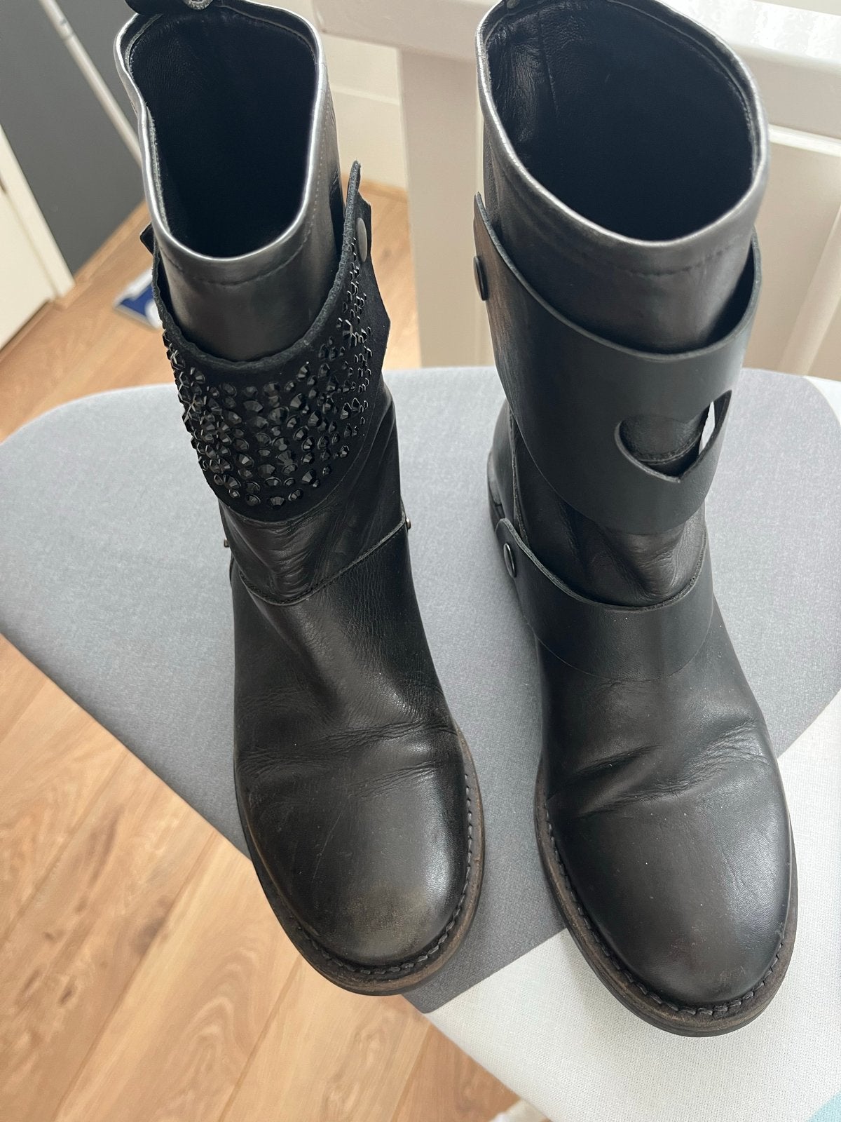 Twin-Set Simona Barbieri leren laarzen met studs, maat 38, Ophalen of Verzenden, Gedragen, Zwart, Lage of Enkellaarzen