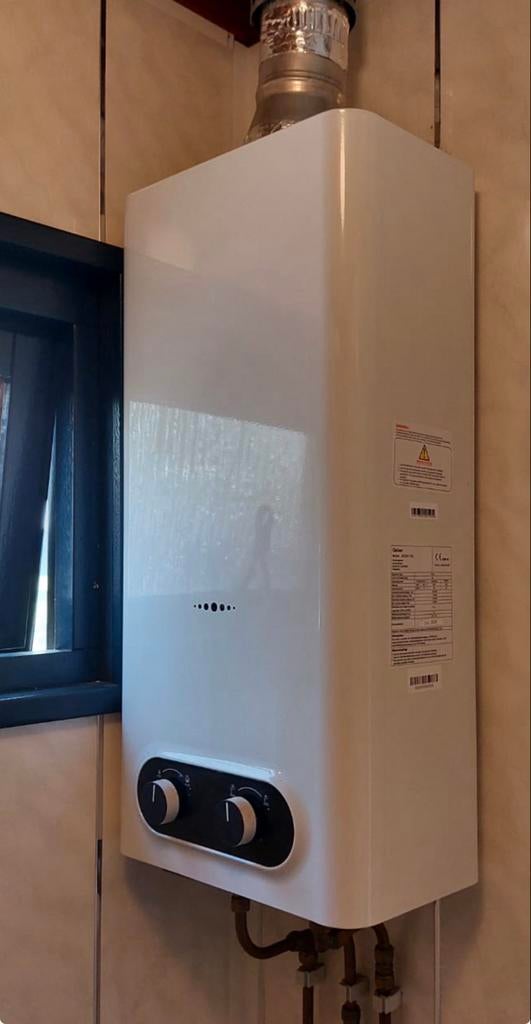Caravan Geiser, model JSD22-11DL 11 L PROPAAN/BUTAAN, Gebruikt, Aardgas, Geiser, Ophalen of Verzenden