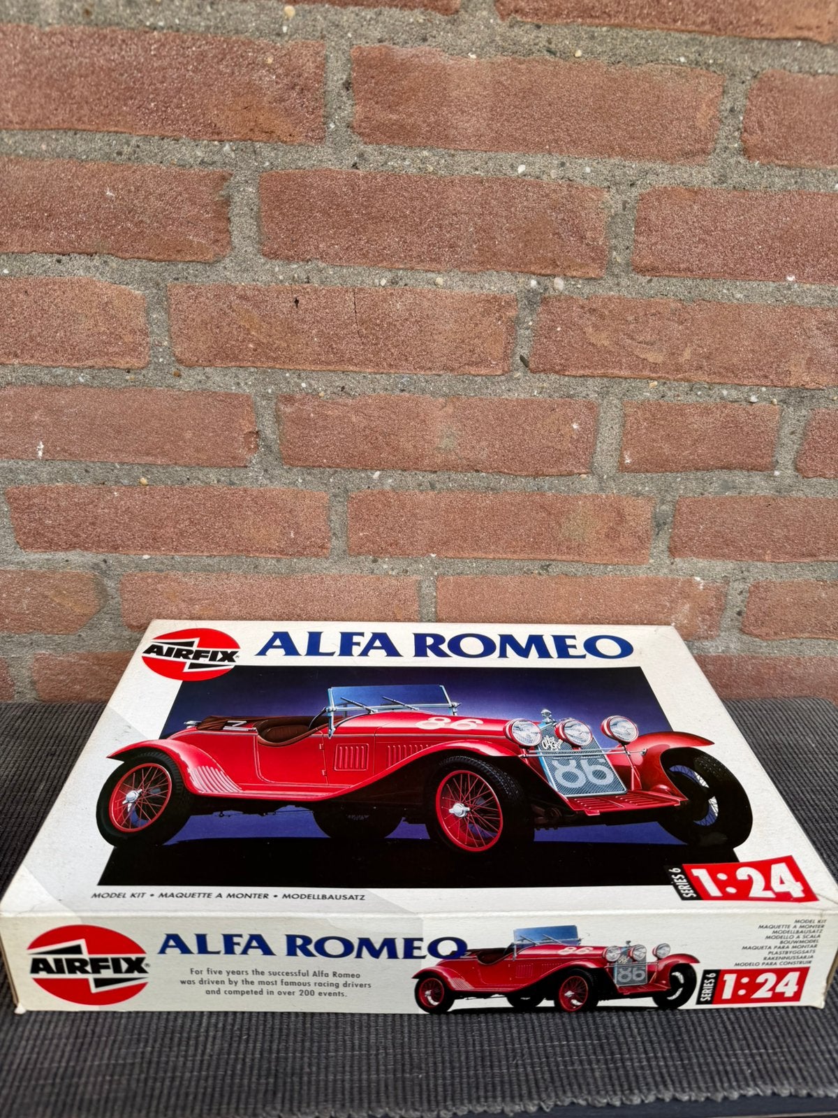 1.24 Airfix Alfa Romeo, Ophalen of Verzenden, Zo goed als nieuw