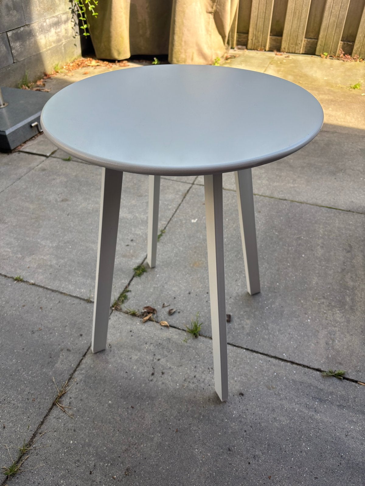 Kleine ronde bijzettafel (buiten) wit, Overige materialen, Minder dan 55 cm, Gebruikt, Rond