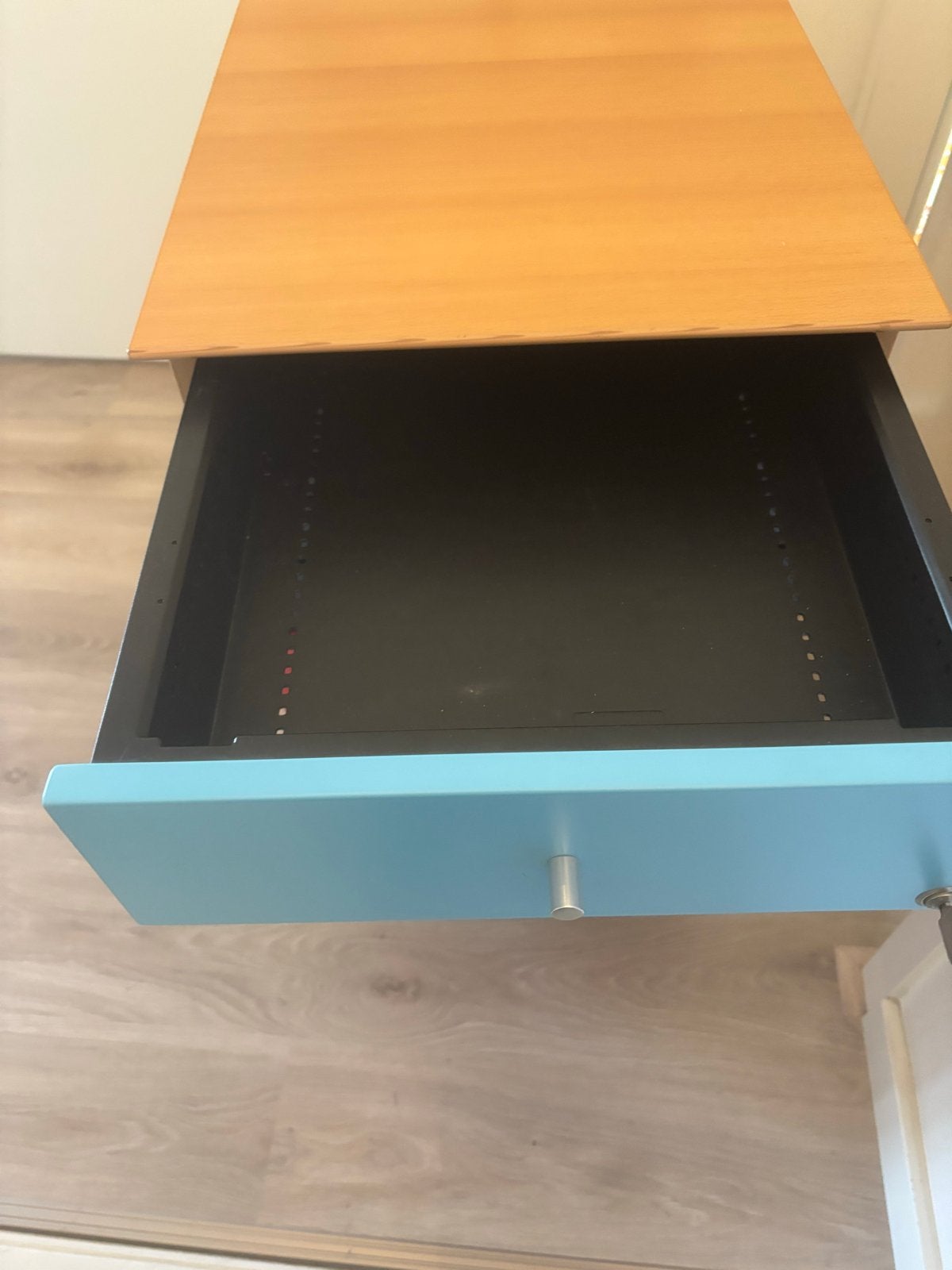GRATIS Verrijdbaar ladeblok met 3 laden - kleurrijk, Ophalen, Gebruikt