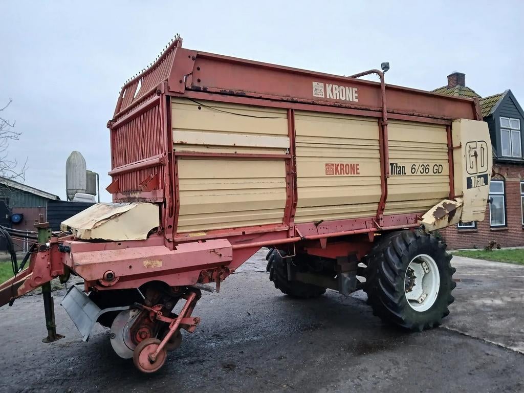 Krone titan gd 36, Zakelijke goederen, Agrarisch | Werktuigen, Ophalen of Verzenden, Oogstmachine