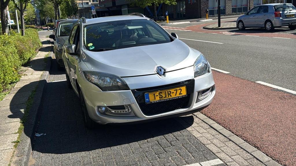 Renault Mégane gt line  1.5 DCI 81KW Estate 2013 Grijs, Voorwielaandrijving, 4 cilinders, 1283 kg, Stationwagon