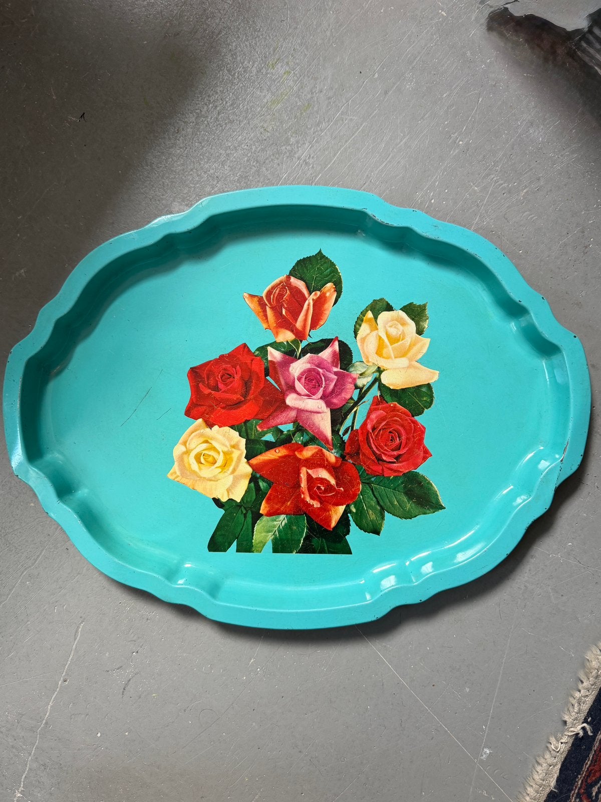 Brocante metalen dienblad, vintage serving plate, Gebruikt, I, Ophalen of Verzenden, Met afbeelding/tekst