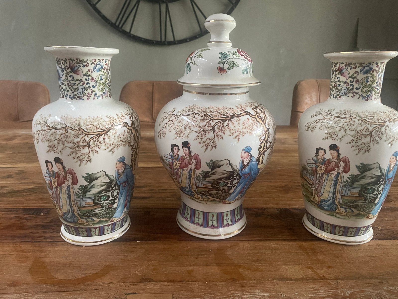 Chinees vazen set, Ophalen