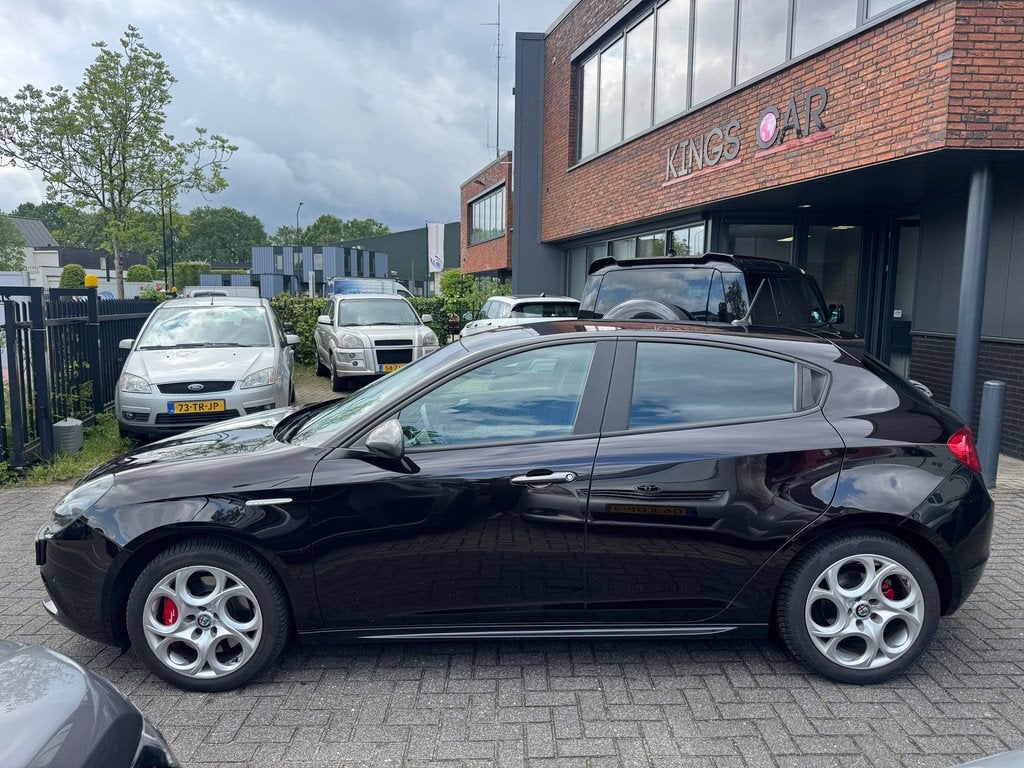 Alfa Romeo Giulietta 1.4 Turbo MultiAir Super AUTOMAAT TREKH, Euro 6, 4 cilinders, Zwart, Origineel Nederlands