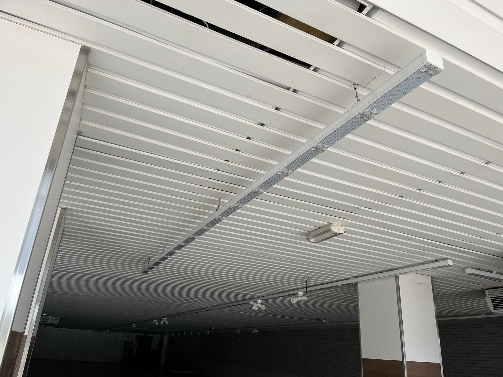 LED Verlichting 100m1 - Efficiënte en Duurzame Lichtlijn, Ophalen, Led-lamp, Gebruikt, 60 watt of meer