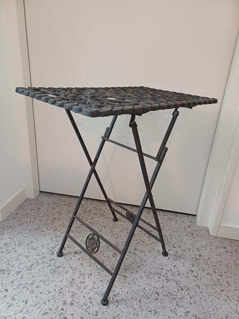 Brocante gietijzeren tafeltje inklapbaar, Ophalen