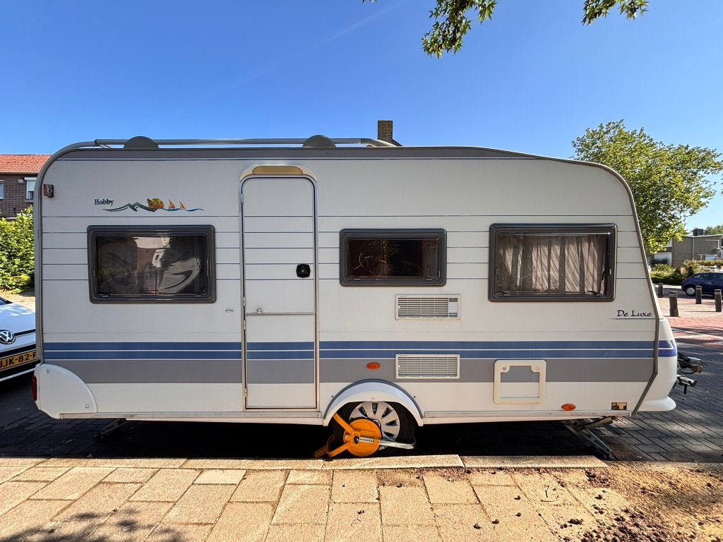 Hobby De Luxe Easy 450 (2001), Caravans en Kamperen, Caravans, Rondzit, Hobby, Dwarsbed, Particulier