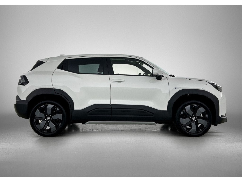 Toyota Urban Cruiser Executive 61 kWh *DEMO* (bj 2026), 12 maanden, 44 min, Leder en Stof, Wit