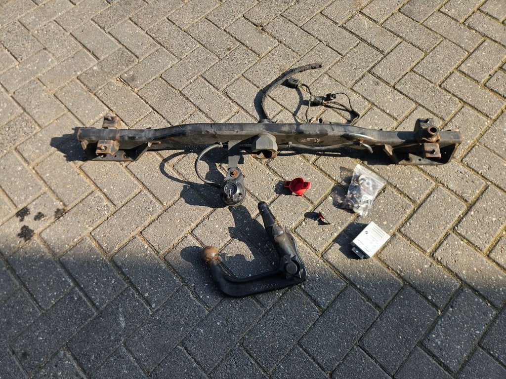 AFNEEMBARE TREKHAAK BMW E60 / E61, Auto-onderdelen, Niet ingevuld, Gebruikt, Niet ingevuld, Ophalen of Verzenden