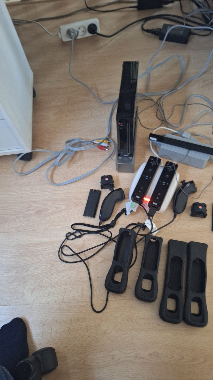 Complete Wii-set met accessoires en games, Ophalen, Zo goed als nieuw, Met 2 controllers, Met games