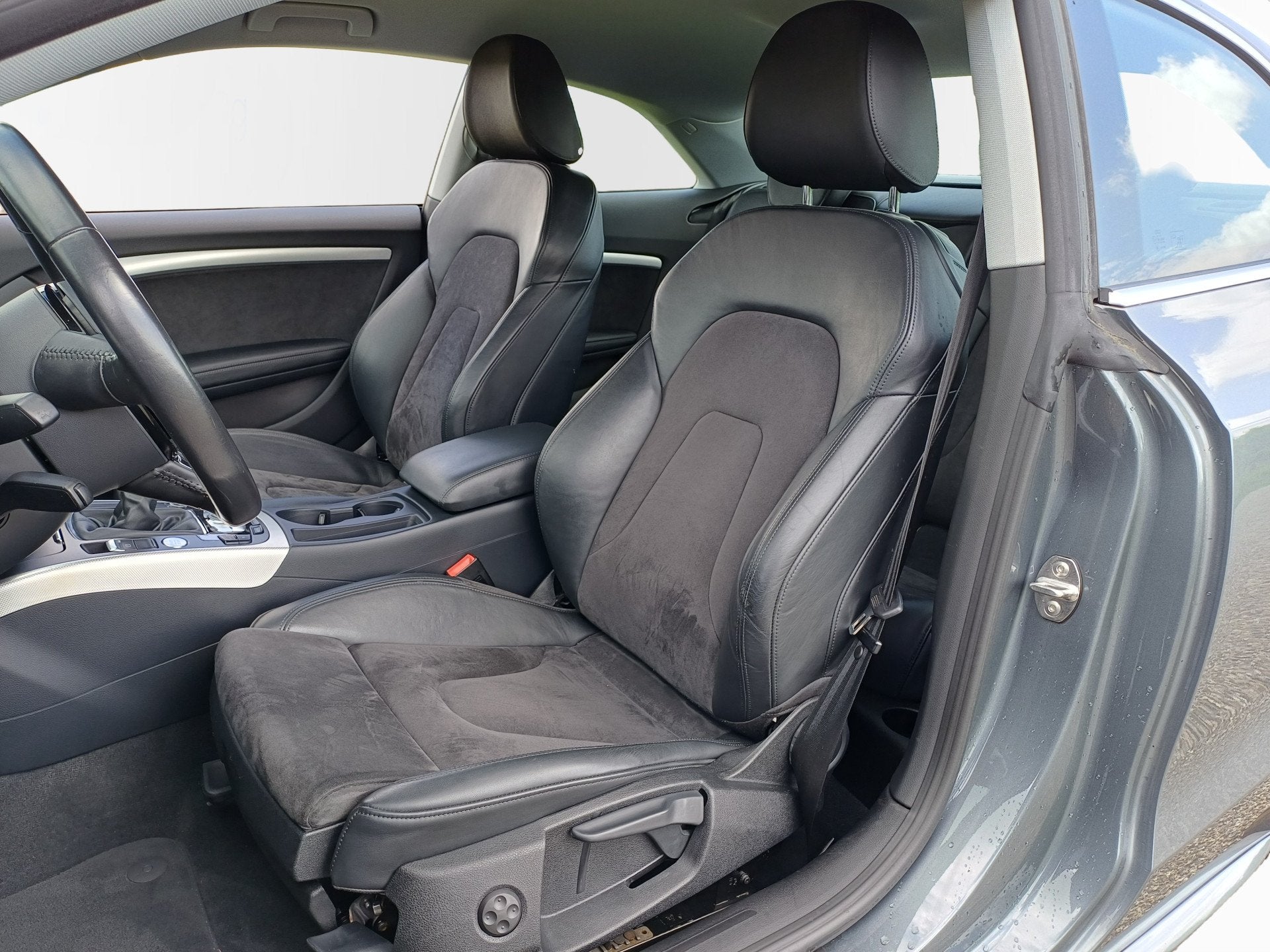 Audi A5 Coupé 1.8 TFSI /Dealer onderhouden/Lage KM/2x S-Lin, Auto's, Voorwielaandrijving, Dealer onderhouden, Gebruikt, 4 cilinders