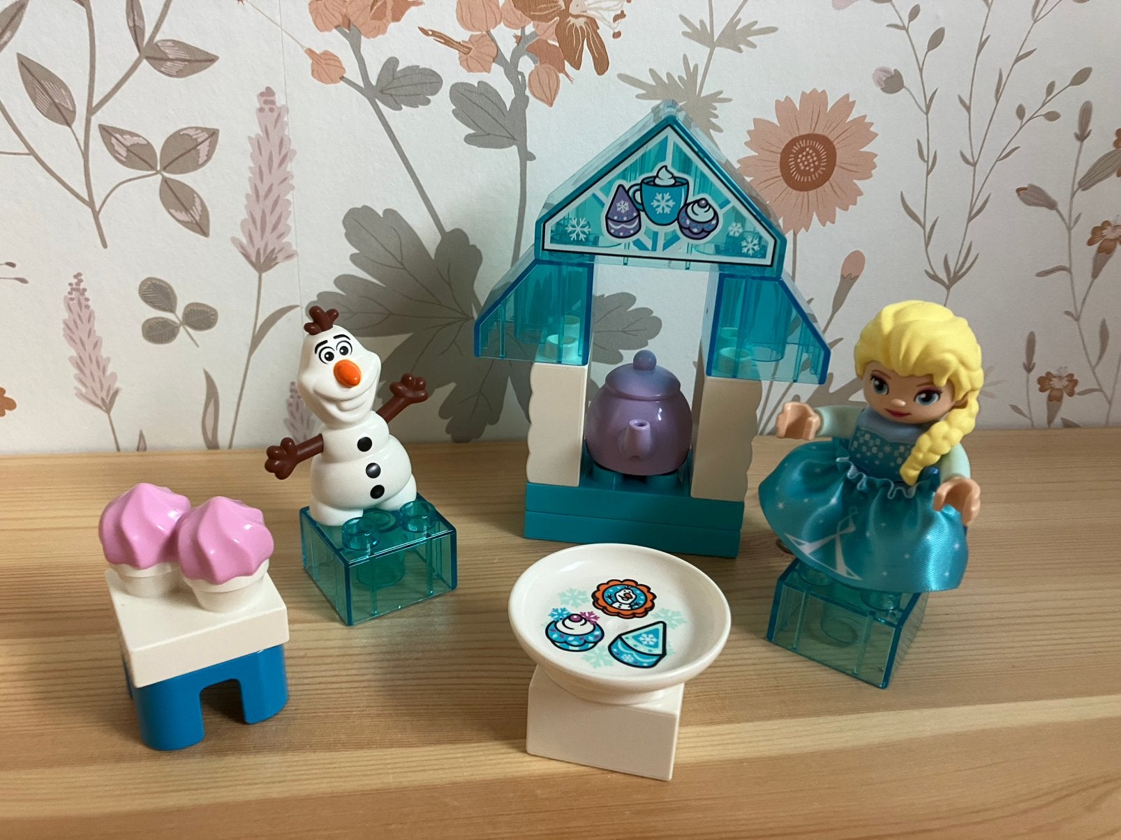 Lego Duplo Frozen theekransje 10920, Ophalen, Overige figuren, Zo goed als nieuw, Beeldje of Figuurtje