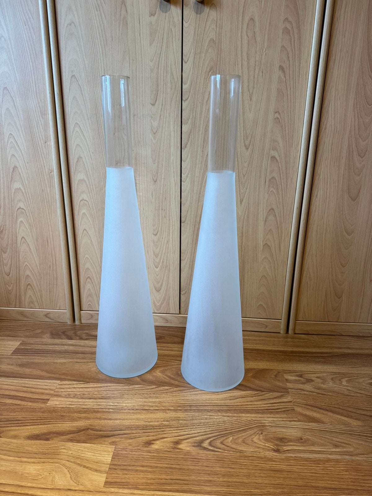 2 mooie hoge glazen vazen, Ophalen, Zo goed als nieuw, Overige kleuren, Glas
