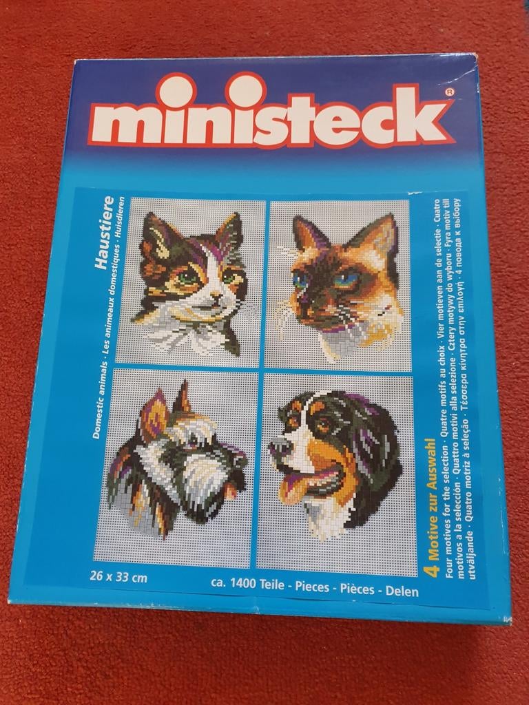 Nieuwe doos ministeck honden en katten, Ophalen of Verzenden, Nieuw