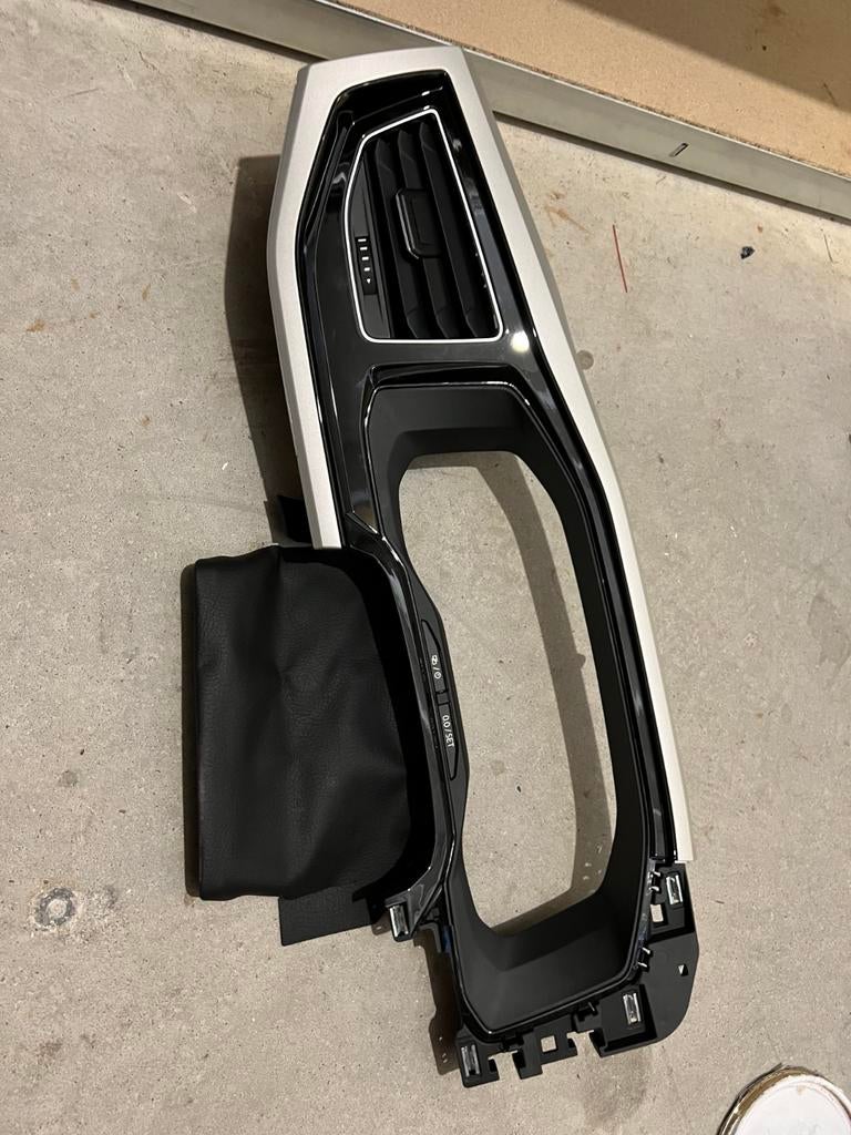 VW Polo 2G Dashboard inleg 2g1858415bj 2g1858417ah, Auto-onderdelen, Ophalen of Verzenden, Nieuw, Volkswagen
